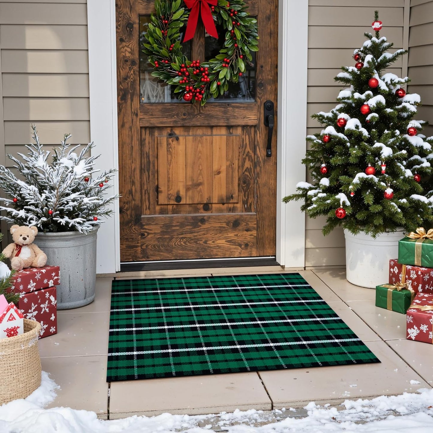 Christmas Outdoor Rug 2X3, Buffalo Plaid Green and Black Checkered Entryway Rug, Washable Front Porch Door Mat Layered Doormat, Small Rug for Bathroom Xmas Holiday Decor